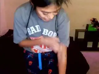 Katinyellow  live sex cam