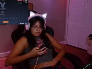 Katinyellow  live sex cam