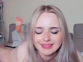 Leanapenticoff  live sex cam