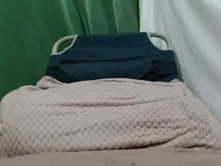 Lola4u  live sex cam