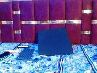 Maar-24  live sex cam