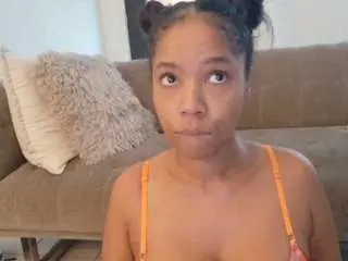Prettyjess  live sex cam