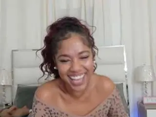 Prettyjess  live sex cam