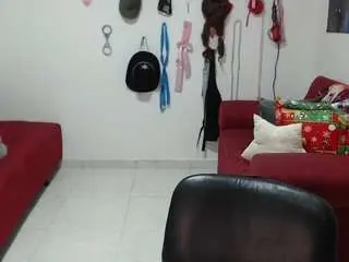 Emperatrizmessy  live sex cam