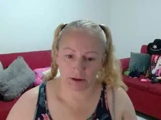 Emperatrizmessy  live sex cam