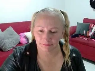 Emperatrizmessy  live sex cam