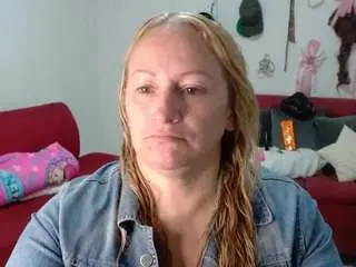 Emperatrizmessy  live sex cam