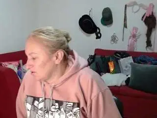 Emperatrizmessy  live sex cam