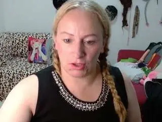 Emperatrizmessy  live sex cam