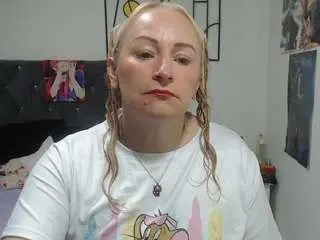 Emperatrizmessy  live sex cam