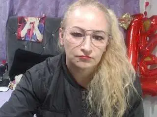 Emperatrizmessy  live sex cam