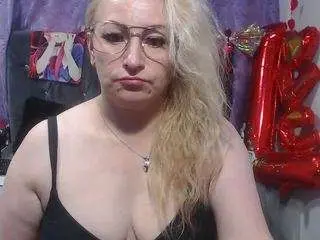 Emperatrizmessy  live sex cam