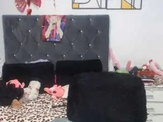 Emperatrizmessy  live sex cam