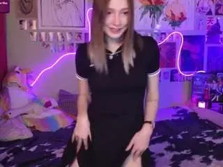 Evieroo  live sex cam