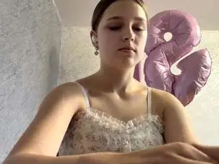 Mikabraskey  live sex cam