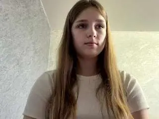 Mikabraskey  live sex cam