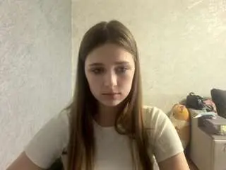 Mikabraskey  live sex cam