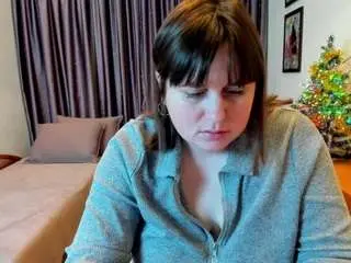 Naomi2life  live sex cam