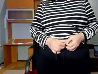 Naomi2life  live sex cam