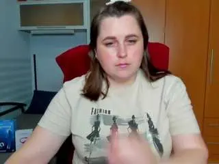 Naomi2life  live sex cam