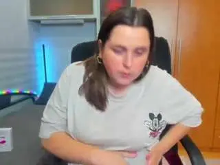 Naomi2life  live sex cam