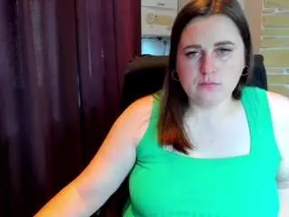 Naomi2life  live sex cam