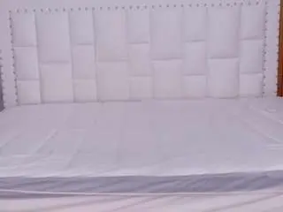 Naughtyebonyy  live sex cam