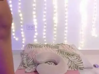 Naughtyebonyy  live sex cam