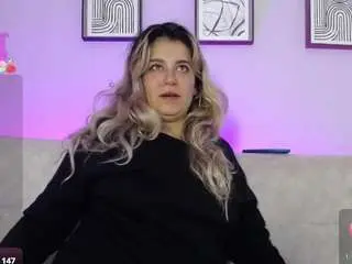 Sweetbellavalery  live sex cam