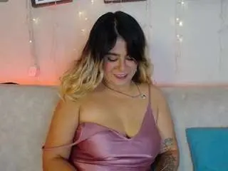 Sweetbellavalery  live sex cam