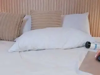 Yalezka  live sex cam