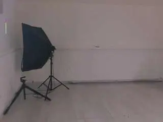 Yalezka  live sex cam