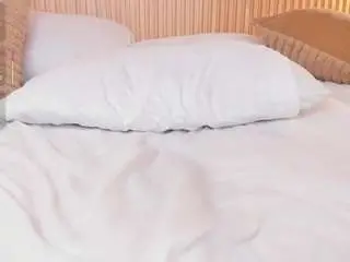Yalezka  live sex cam