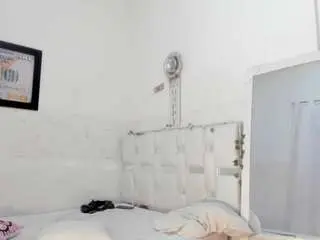 Adry-morris  live sex cam