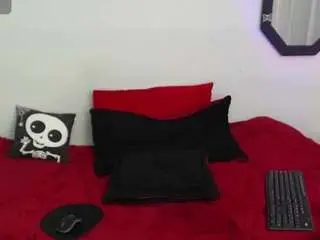 Amyaloqua  live sex cam