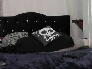 Amyaloqua  live sex cam
