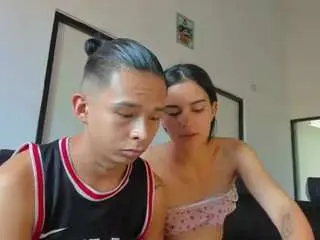 Bliinkii  live sex cam