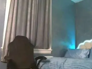 Delicateorchid  live sex cam
