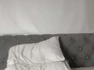 Heaterr22  live sex cam