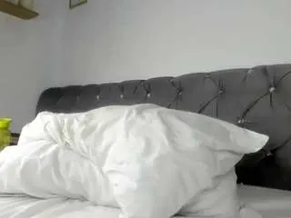 Heaterr22  live sex cam