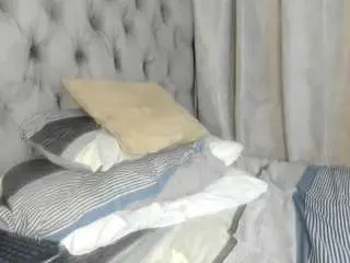 Heaterr22  live sex cam