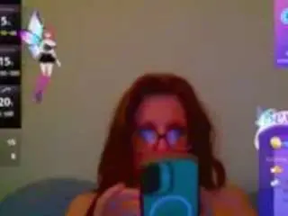 Lolalicksxxx  live sex cam