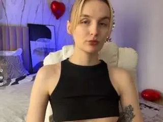 Vikkimoon  live sex cam