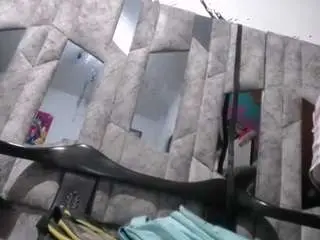 Yohatinelly  live sex cam