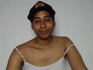 Yohatinelly  live sex cam