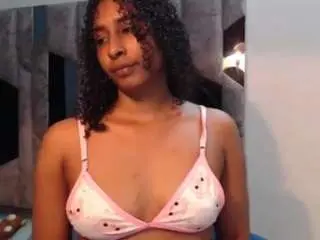 Yohatinelly  live sex cam