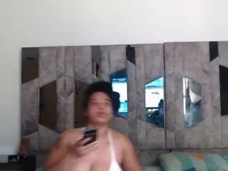 Yohatinelly  live sex cam