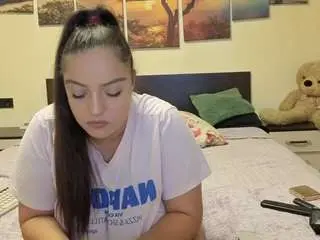 Adellineee  live sex cam