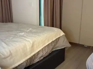 Bubbleb00  live sex cam