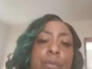 Prettiphatz  live sex cam